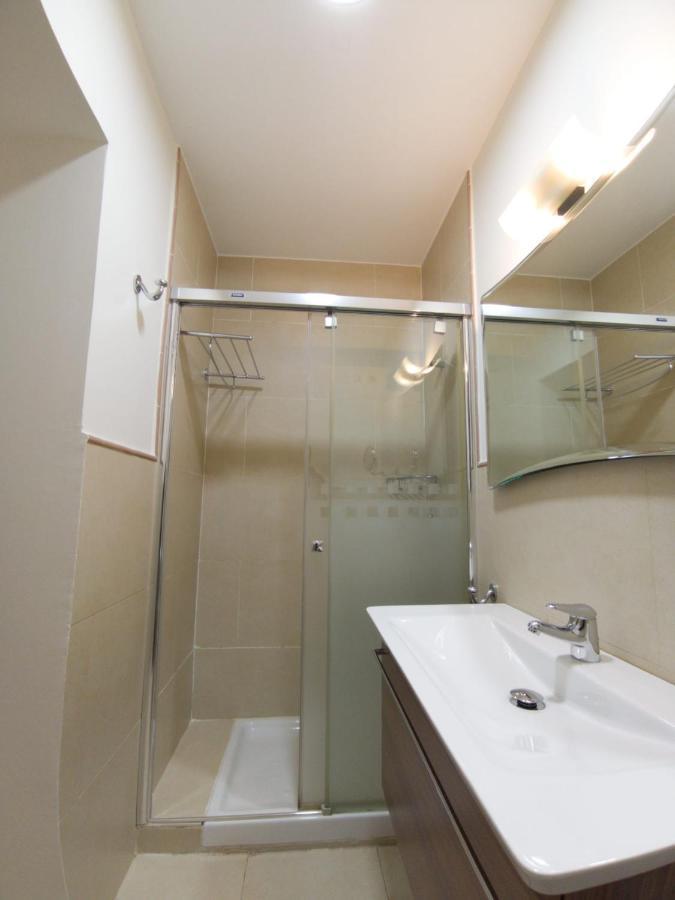 Apartamento Spinola Home Севилья Экстерьер фото